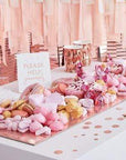 Rósagylltur bakki með servíettum, confetti og skilti