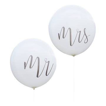 Mr og Mrs blöðrur með gráu letri 90 cm