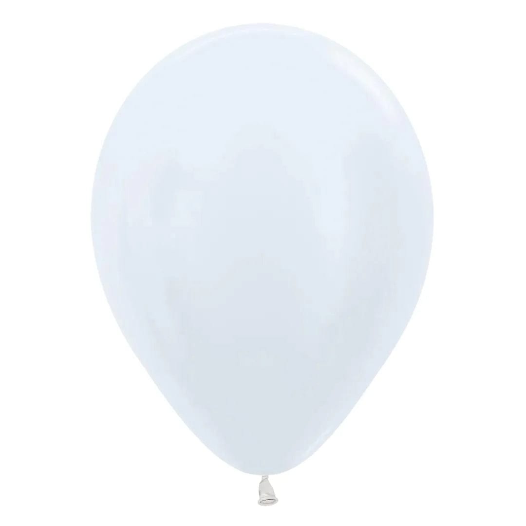 Hvítar satín blöðrur  30cm