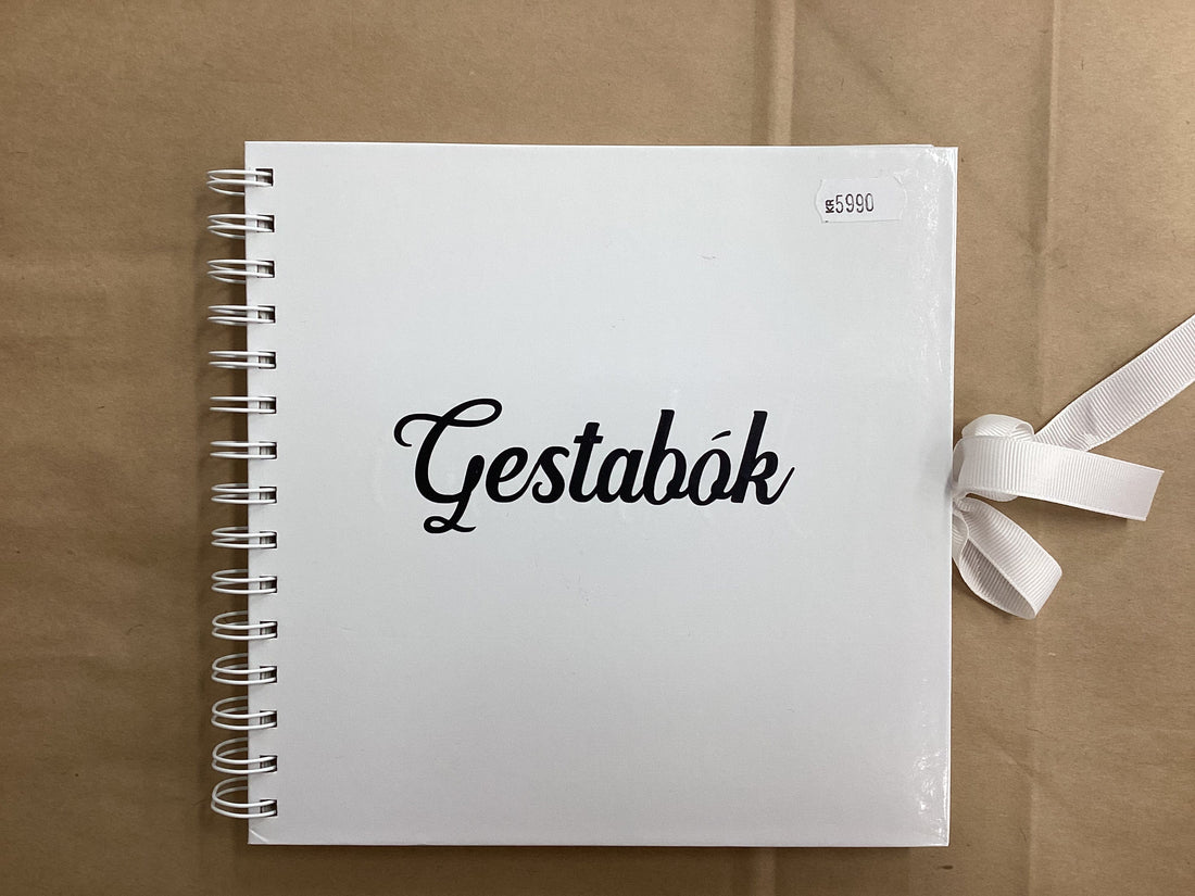 Gestabók  50 bls. 20 x 20