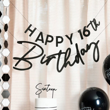 "Happy Birthday" svört fánalengja - 2 x 2 metrar