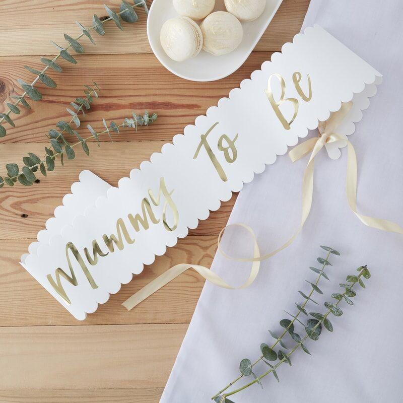 Hvítur og gylltur "Mummy to be" borði
